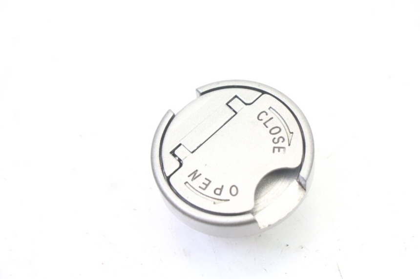 photo de BOUCHON RESERVOIR ESSENCE SYM FIDDLE 3 III 125 (2014 - 2020)