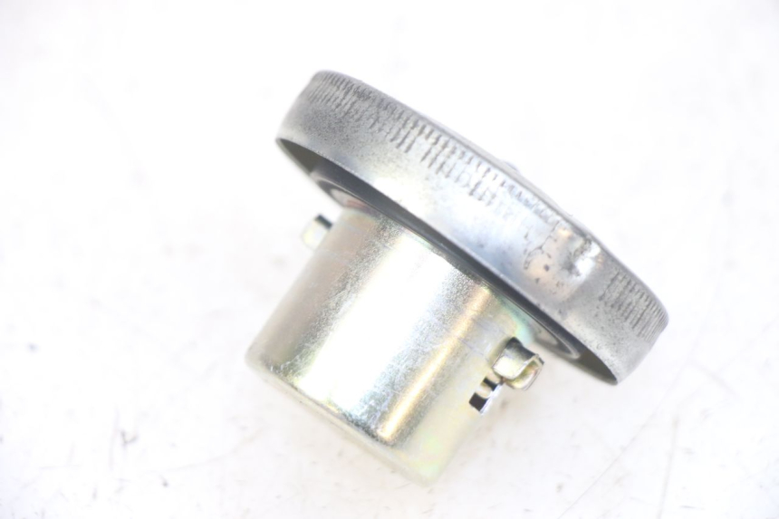 photo de BOUCHON RESERVOIR ESSENCE SYM JET 14 4T 50 (2018 - 2022)