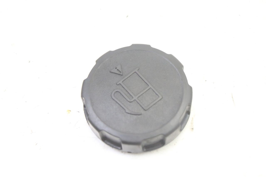 photo de BOUCHON RESERVOIR ESSENCE PEUGEOT KISBEE 2T 50 (2010 - 2017)