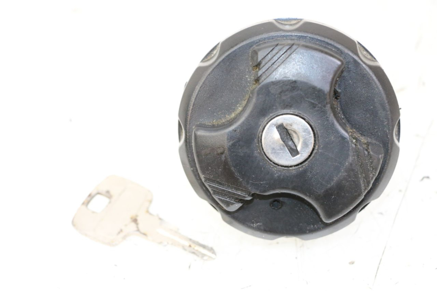 photo de BOUCHON RESERVOIR ESSENCE PEUGEOT LUDIX 50 (2008 - 2017)