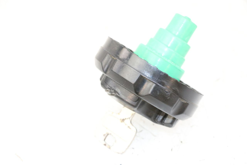 photo de BOUCHON RESERVOIR ESSENCE PEUGEOT LUDIX 50 (2008 - 2017)