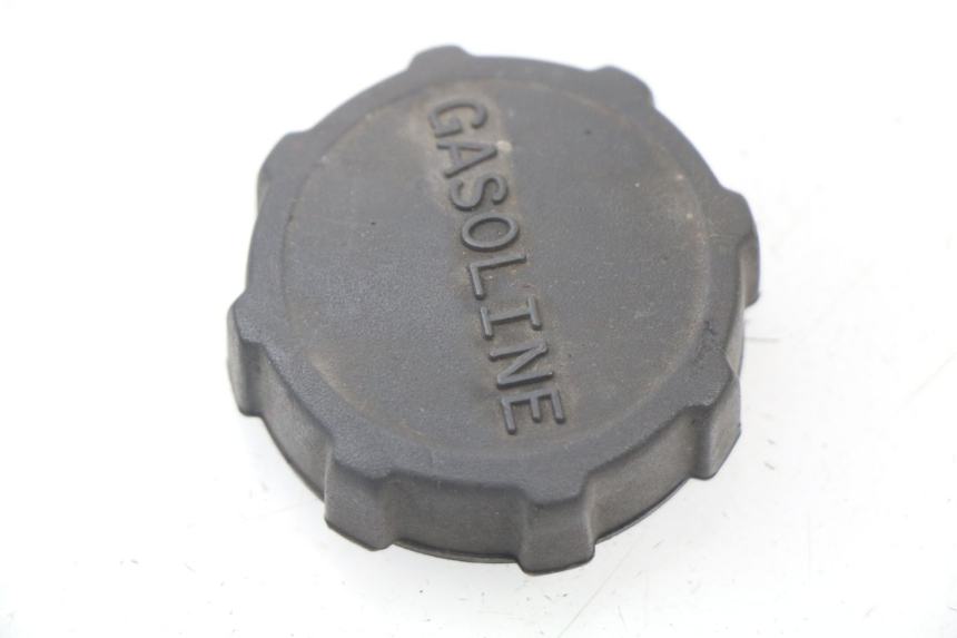 photo de BOUCHON RESERVOIR ESSENCE PIAGGIO MP3 LT 300 (2010 - 2016)
