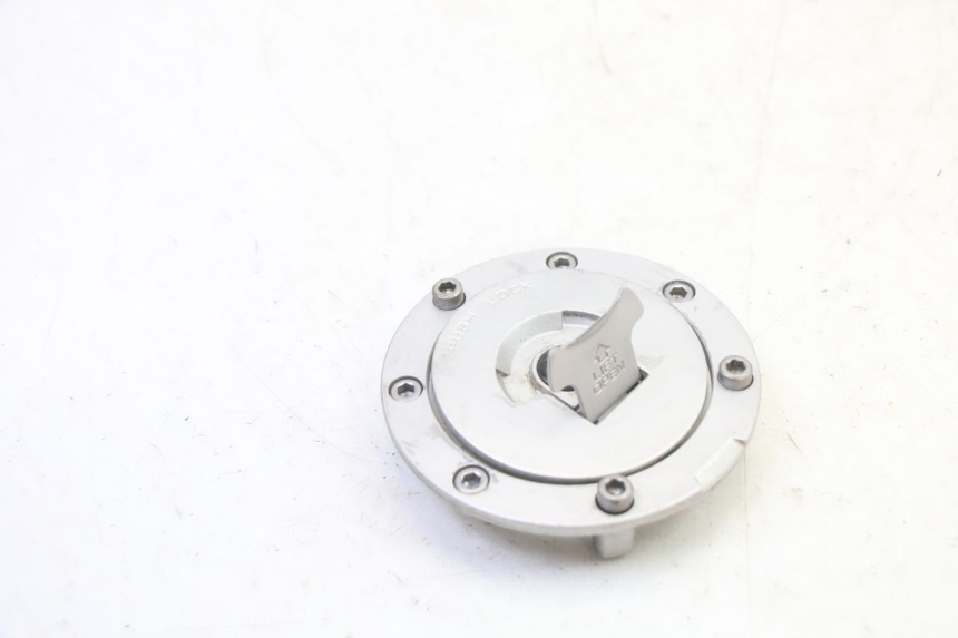 photo de BOUCHON RESERVOIR ESSENCE HONDA NTV DEAUVILLE 650 (2001 - 2006)