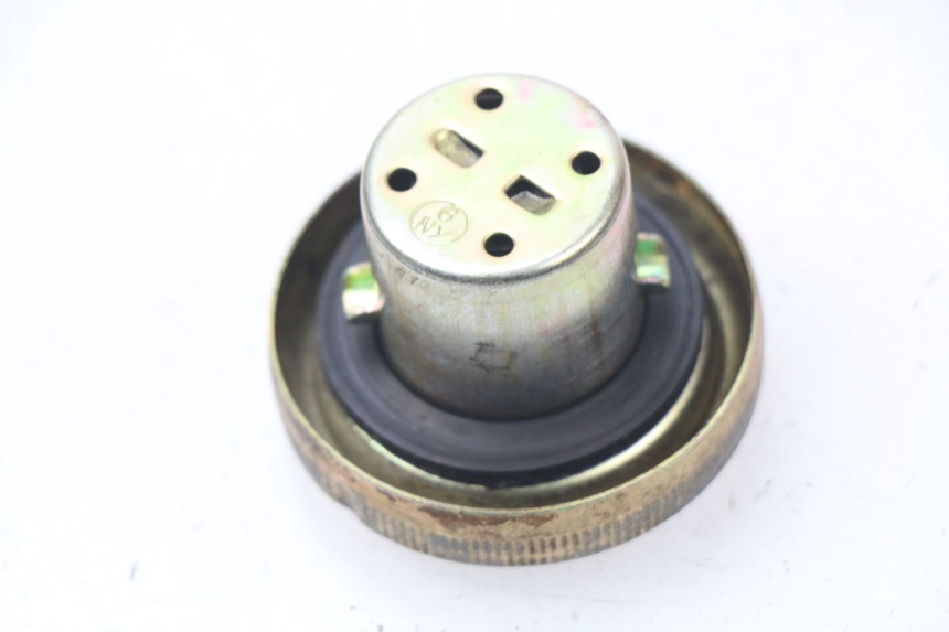 photo de BOUCHON RESERVOIR ESSENCE SYM ORBIT 2 50 (2008 - 2014)