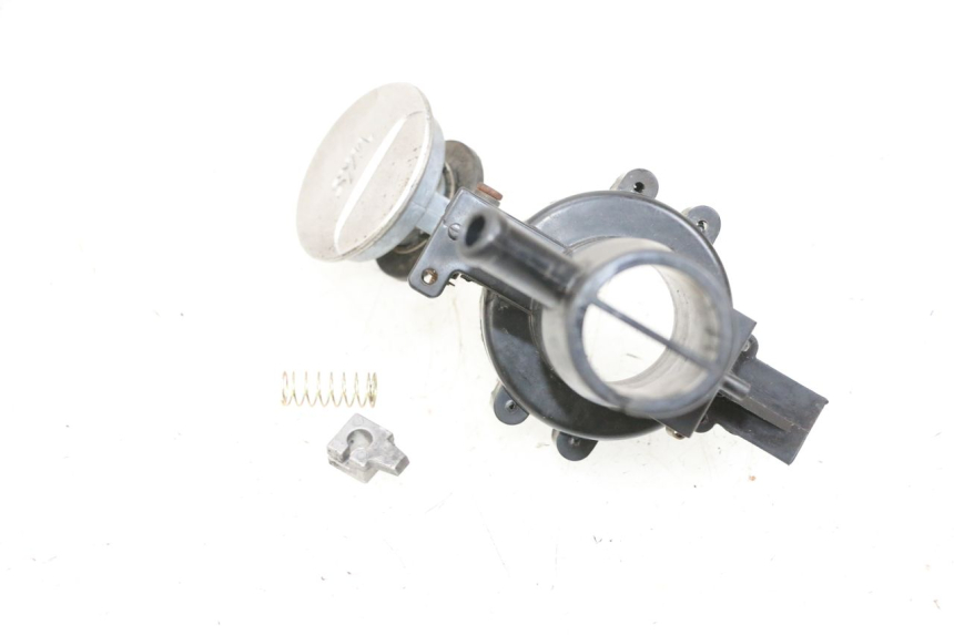 photo de BOUCHON RESERVOIR ESSENCE SYM ORBIT III 3 4T 50 (2018 - 2021) - Gros plan technique