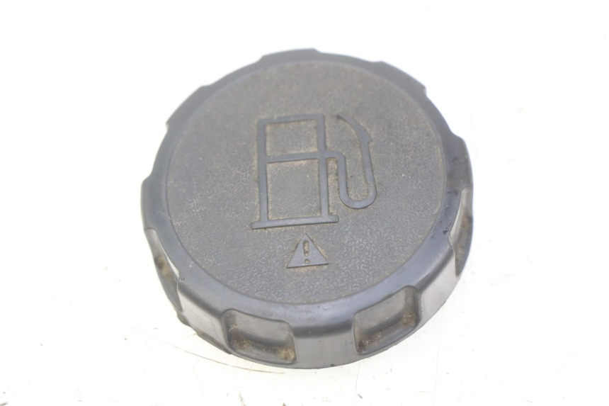 photo de BOUCHON RESERVOIR ESSENCE PEUGEOT KISBEE 4T 50 (2010 - 2017)