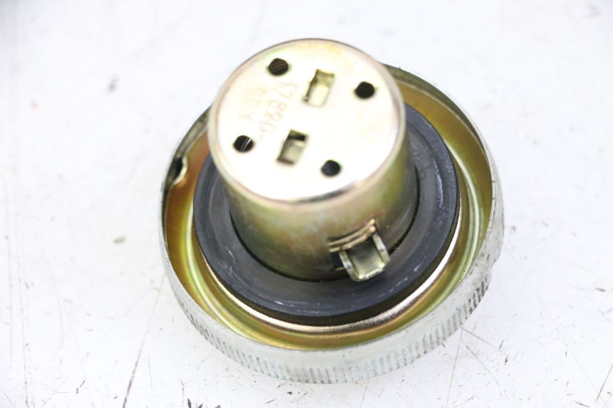photo de BOUCHON RESERVOIR ESSENCE PEUGEOT TWEET 4T 50 (2023 - 2025)