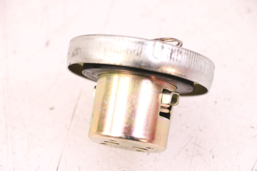 photo de BOUCHON RESERVOIR ESSENCE PEUGEOT TWEET 4T 50 (2023 - 2025)