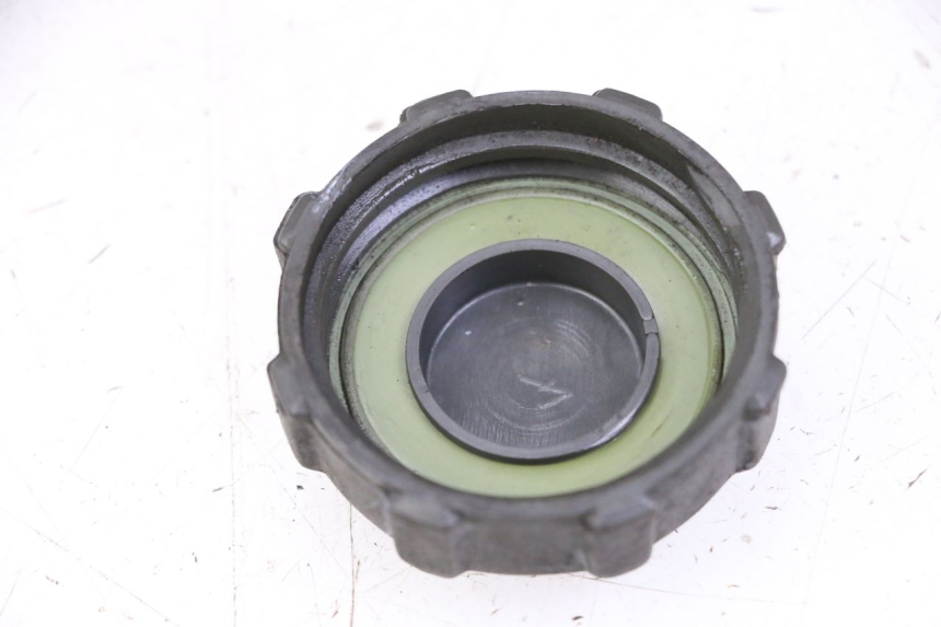 photo de BOUCHON RESERVOIR ESSENCE PIAGGIO VESPA LX 2T 50 (2005 - 2013)
