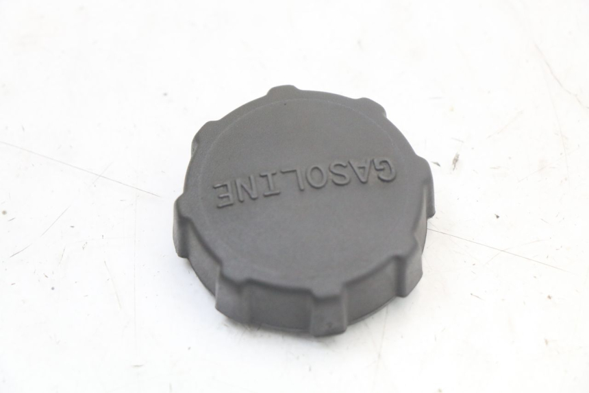 photo de BOUCHON RESERVOIR ESSENCE PIAGGIO XEVO - X EVO 125 (2007 - 2016)