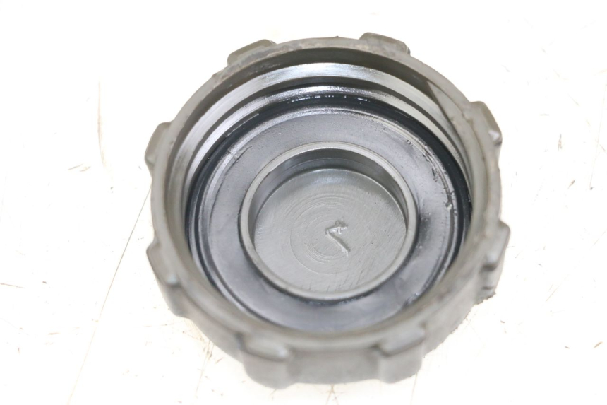 photo de BOUCHON RESERVOIR ESSENCE PIAGGIO ZIP RST 50 (1996 - 1998)