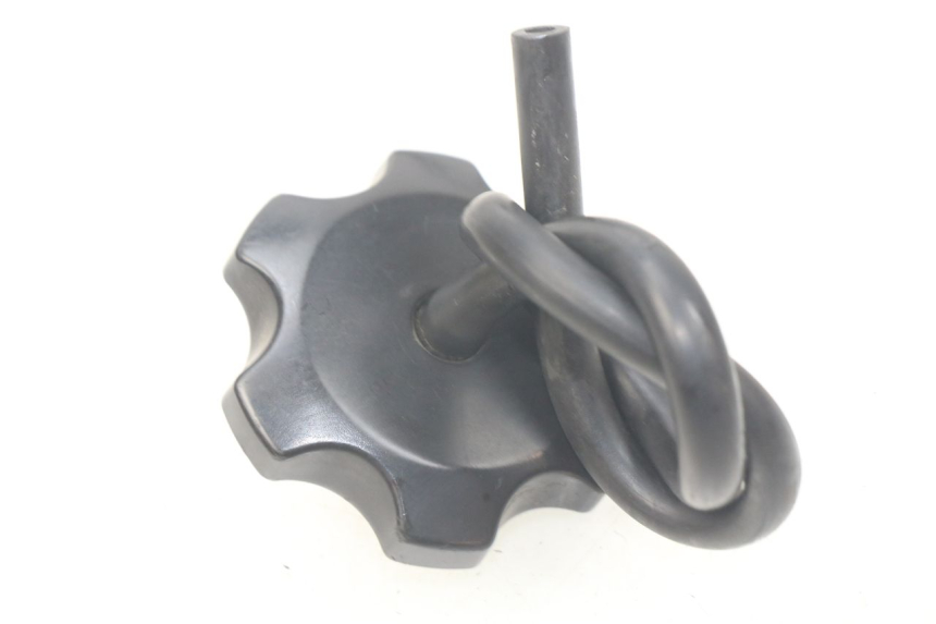 photo de BOUCHON RESERVOIR ESSENCE YAMAHA PW 50 (1984 - 2020)