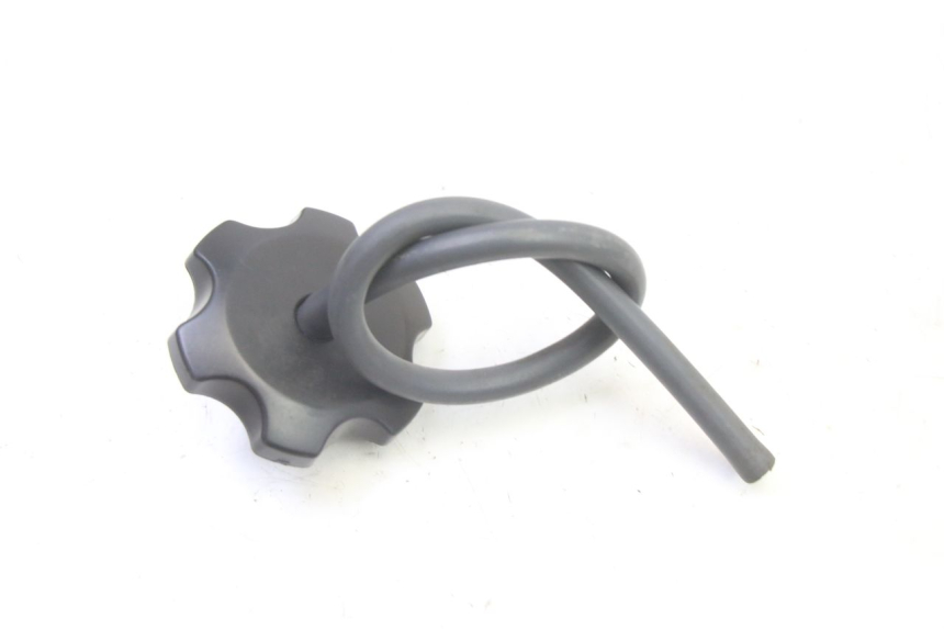 photo de BOUCHON RESERVOIR ESSENCE YAMAHA PW 50 (1984 - 2020)