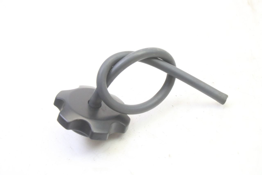 photo de BOUCHON RESERVOIR ESSENCE YAMAHA PW 50 (1984 - 2020)