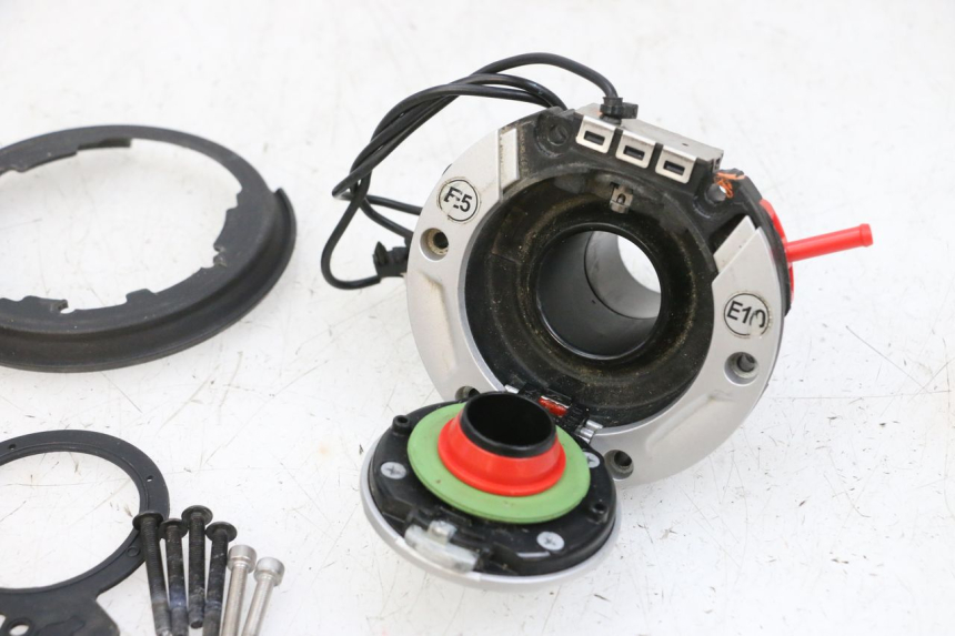 photo de BOUCHON RESERVOIR ESSENCE BMW R GS 1250 (2021 - 2024) - Zoom état d’usage