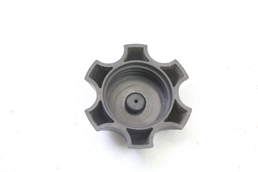 photo de BOUCHON RESERVOIR ESSENCE APOLLO RFZ 125