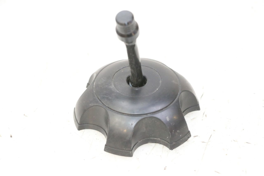 photo de BOUCHON RESERVOIR ESSENCE APOLLO RFZ 125