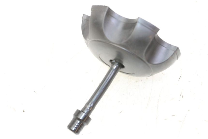 photo de BOUCHON RESERVOIR ESSENCE APOLLO RFZ 125