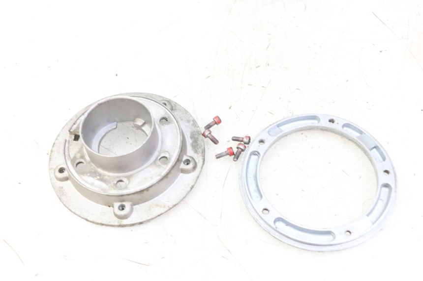 photo de BOUCHON RESERVOIR ESSENCE APRILIA RS 50 (1999 - 2005)