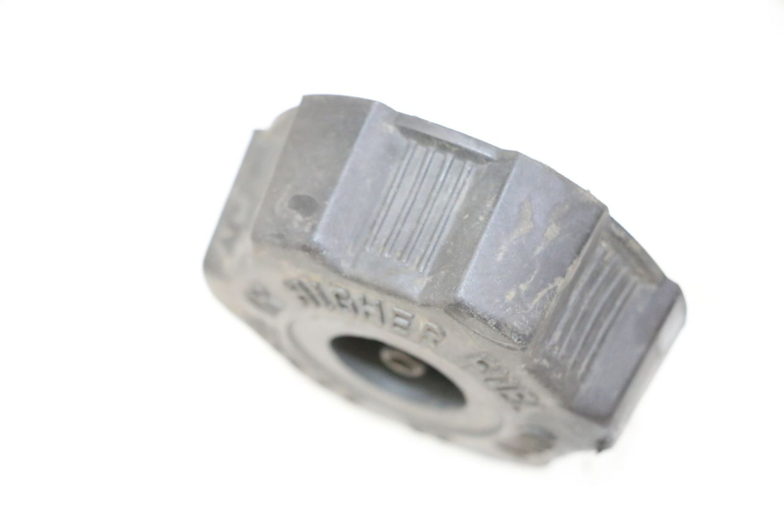 photo de BOUCHON RESERVOIR ESSENCE HYTRACK S 150 (2003 - 2011)