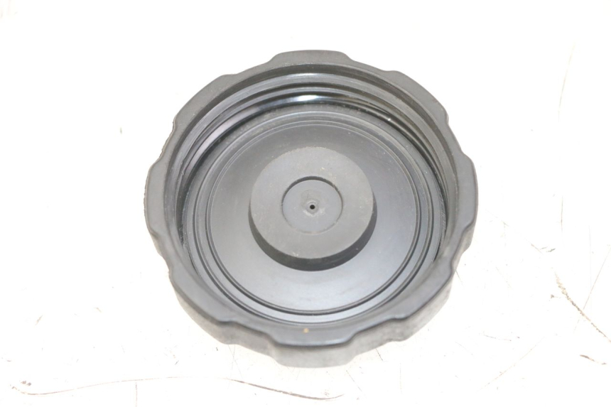 photo de BOUCHON RESERVOIR ESSENCE PEUGEOT SATELIS 125 (2013 - 2018)