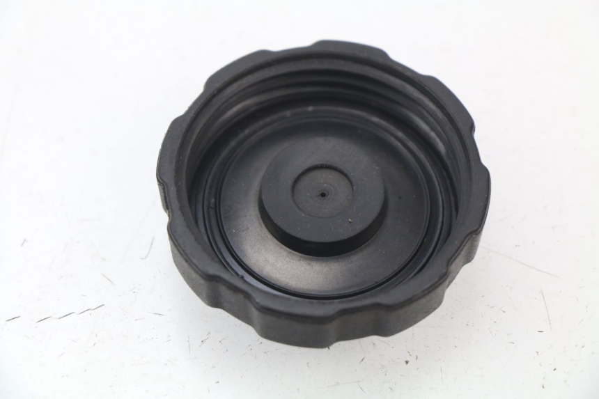photo de BOUCHON RESERVOIR ESSENCE PEUGEOT SPEEDFIGHT 2 AC 50 (2000 - 2009)