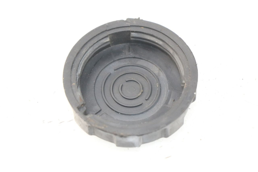 photo de BOUCHON RESERVOIR ESSENCE PEUGEOT STREETZONE 2T 50 (2014 - 2019)