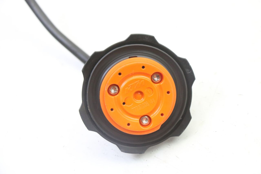 photo de BOUCHON RESERVOIR ESSENCE KTM SX 85 (2013 - 2017)