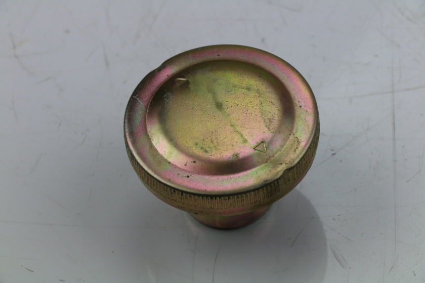 photo de BOUCHON RESERVOIR ESSENCE SYM FIDDLE 2 S 125 (2012 - 2014)