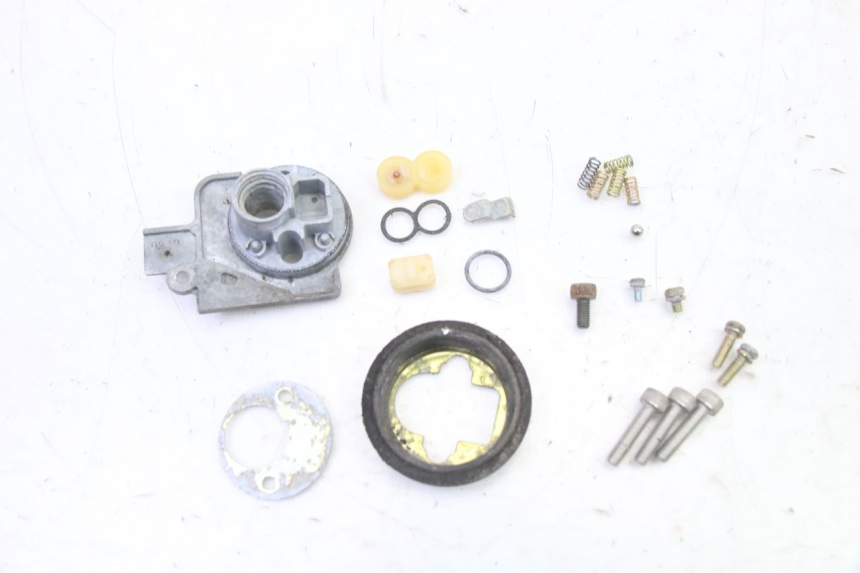 photo de BOUCHON RESERVOIR ESSENCE YAMAHA TDR DELTABOX 125 (1993 - 2003)