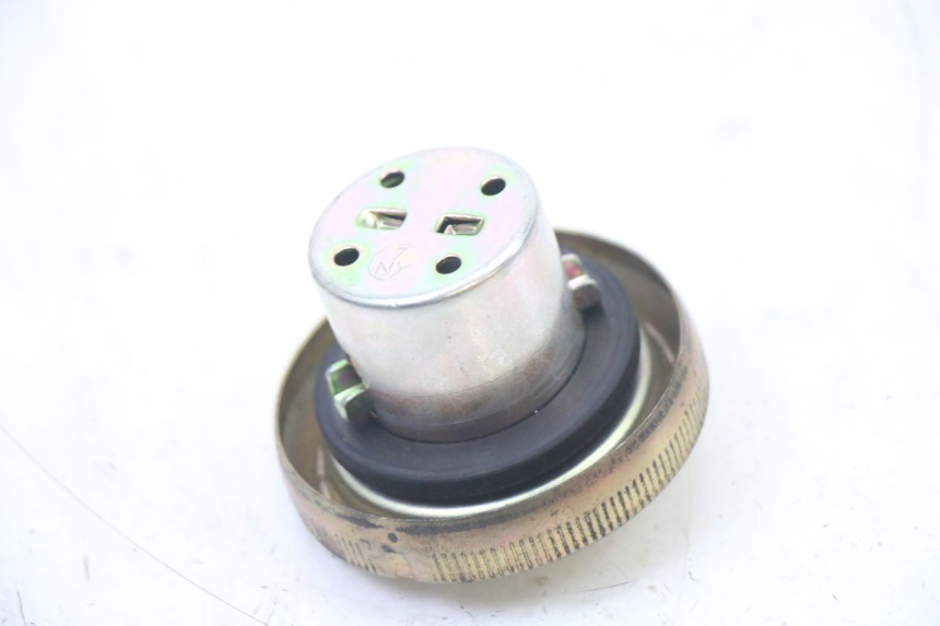 photo de BOUCHON RESERVOIR ESSENCE PEUGEOT TWEET 4T 50 (2018 - 2020)