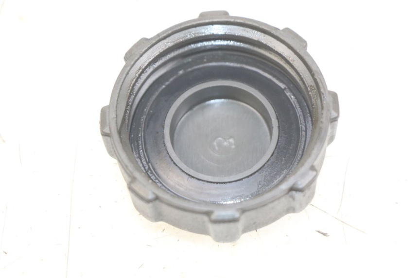 photo de BOUCHON RESERVOIR ESSENCE PIAGGIO VESPA LXV 125 (2006 - 2009)