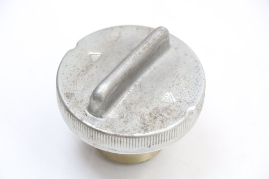 photo de BOUCHON RESERVOIR ESSENCE HONDA WALLAROO DX 50 (1993 - 1996)