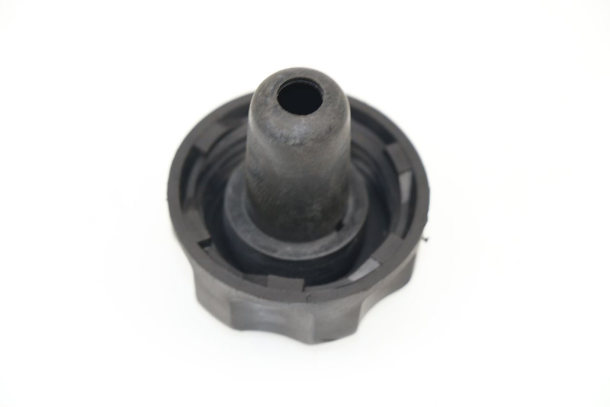 photo de BOUCHON RESERVOIR ESSENCE YAMAHA BW'S EASY 50 (2013 - 2016)