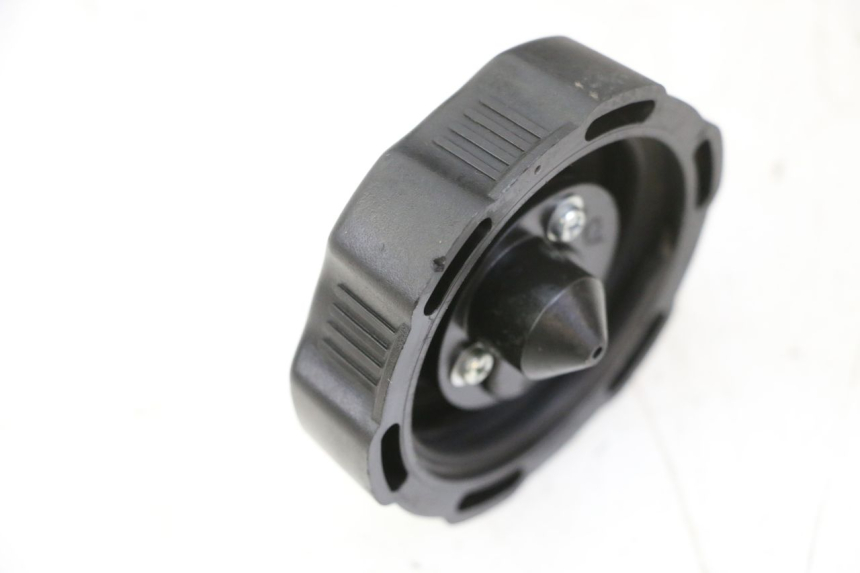 photo de BOUCHON RESERVOIR ESSENCE YAMAHA YZ 85 (2022 - 2025)