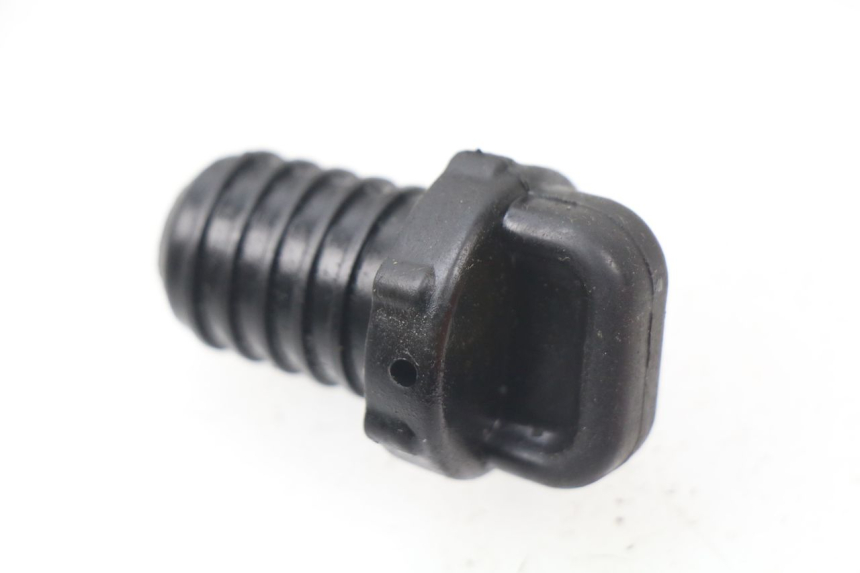 photo de BOUCHON RESERVOIR HUILE PEUGEOT KISBEE 2T 50 (2018 - 2022)