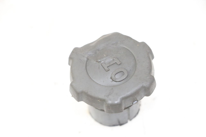 photo de BOUCHON RESERVOIR HUILE GILERA RUNNER SL 50 (2006 - 2009)