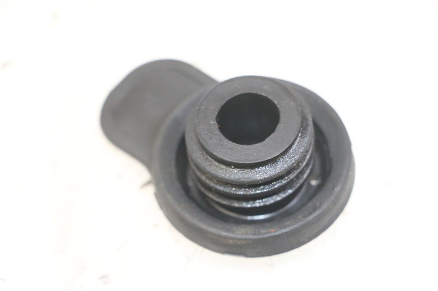 photo de BOUCHON RESERVOIR HUILE YAMAHA TDR DELTABOX 125 (1993 - 2003)