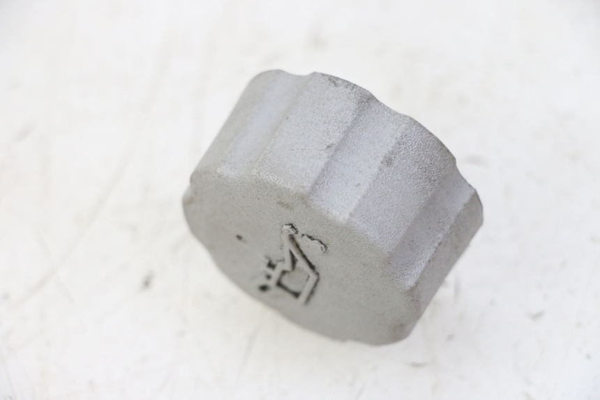 photo de BOUCHON RESERVOIR HUILE HONDA X8R 50 (1998 - 2003)