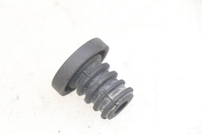 photo de BOUCHON VASE EXPANSION SUZUKI BURGMAN 650 (2002 - 2004)