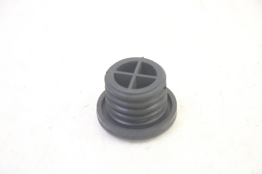 photo de BOUCHON VASE EXPANSION SUZUKI DL V STROM 1000 (2002 - 2007) - Zoom état d’usage