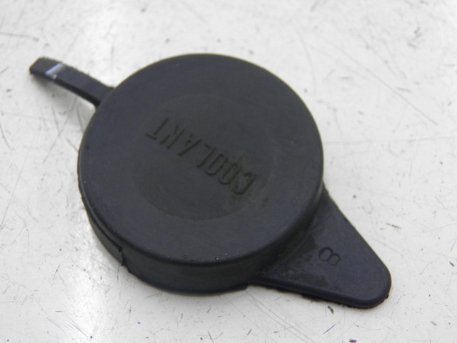 photo de BOUCHON VASE EXPANSION HONDA NTV DEAUVILLE 650 (2001 - 2006)