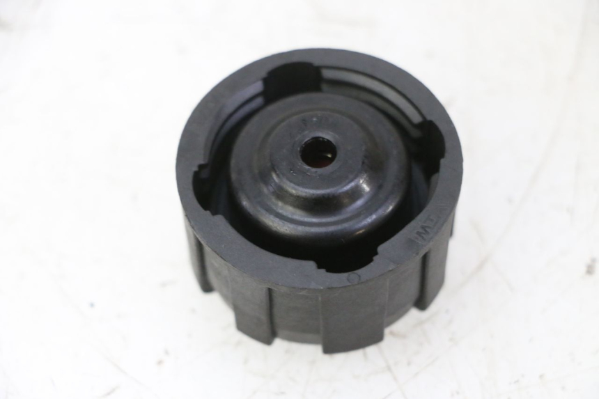 photo de BOUCHON VASE EXPANSION PIAGGIO MP3 HPE 310 (2024 - 2025)