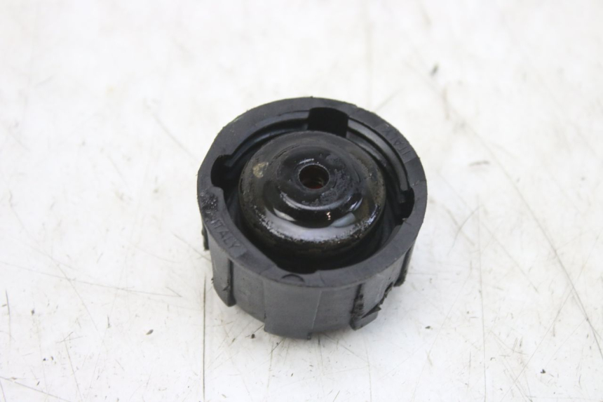photo de BOUCHON VASE EXPANSION PIAGGIO MP3 RL 250 (2007 - 2010)