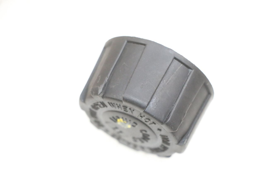 photo de BOUCHON VASE EXPANSION PIAGGIO MP3 500 (2016 - 2018) - Zoom état d’usage