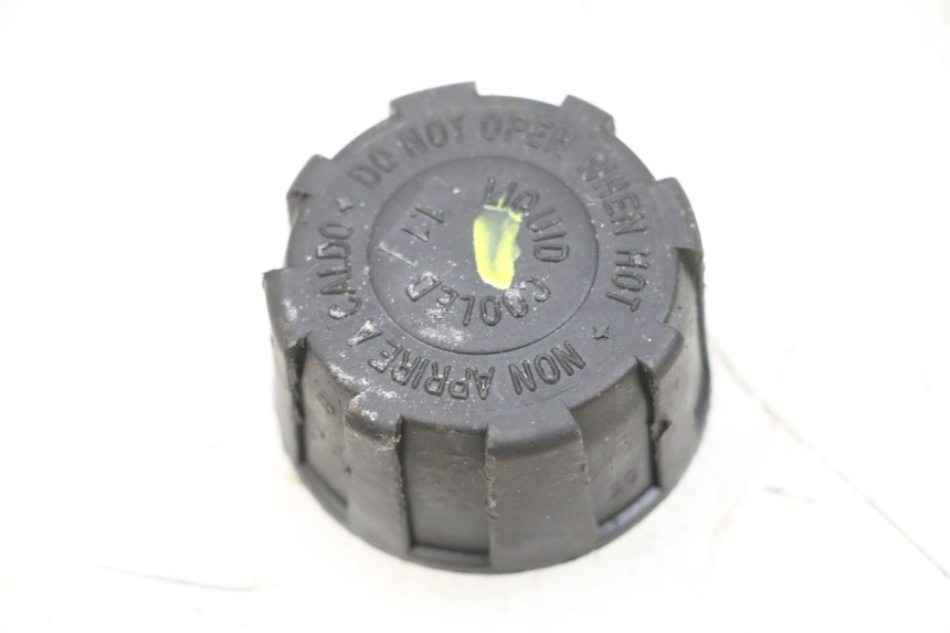 photo de BOUCHON VASE EXPANSION PIAGGIO MP3 RL 250 (2007 - 2010) - Vue principale