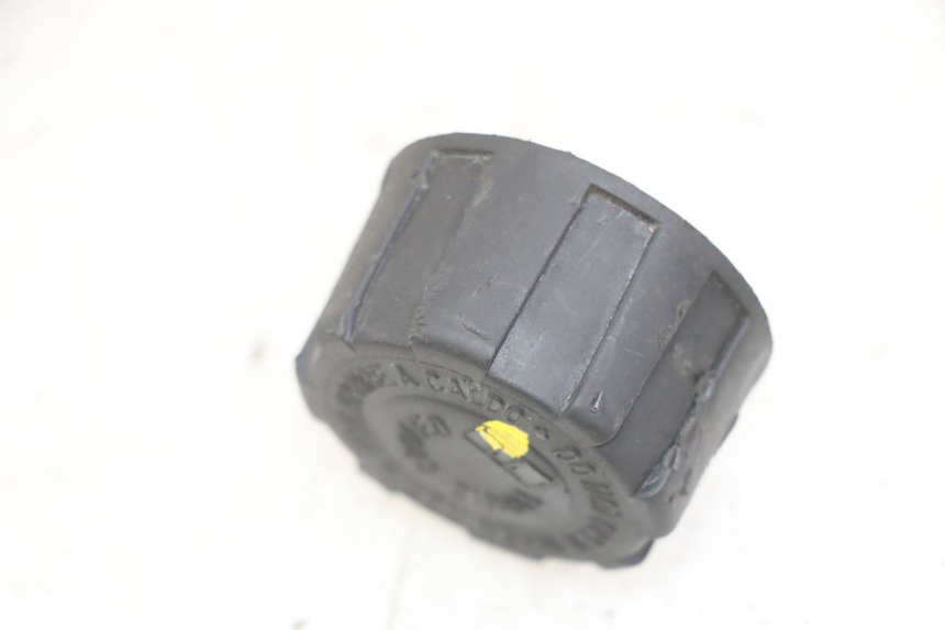 photo de BOUCHON VASE EXPANSION GILERA NEXUS 125 (2009 - 2013)
