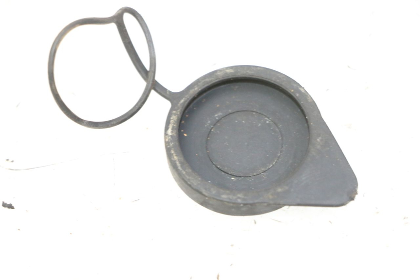 photo de BOUCHON VASE EXPANSION TRIUMPH SPRINT 900 (1995 - 1998)