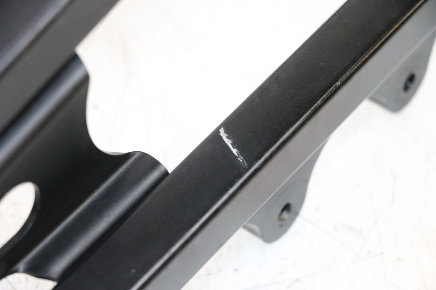 photo de BOUCLE CADRE ARRIERE SUZUKI GSXR GSX-R 1000 (2003 - 2004) - Points de fixation