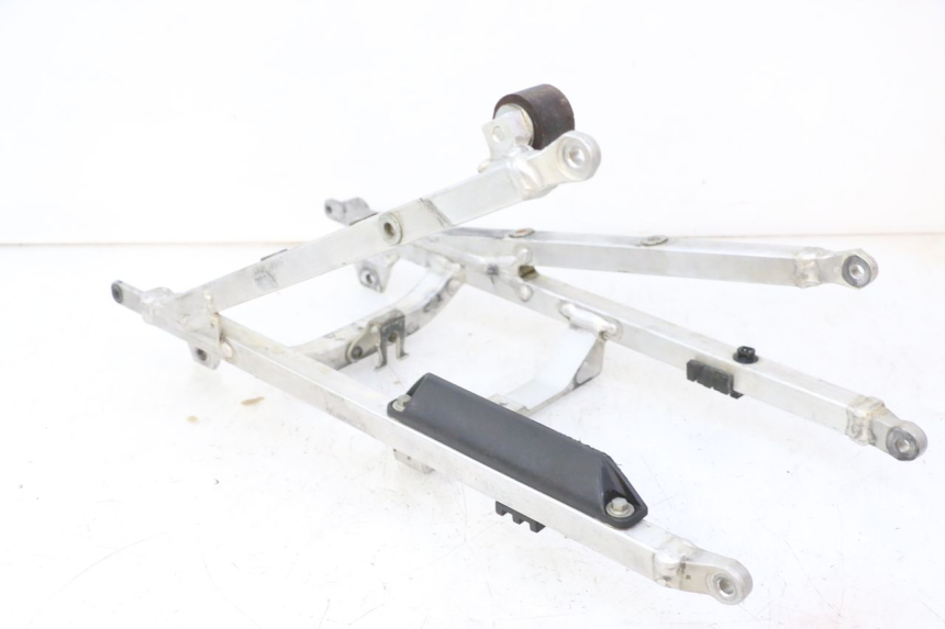 photo de BOUCLE CADRE ARRIERE YAMAHA YZF YZ-F 450 (2014 - 2016)